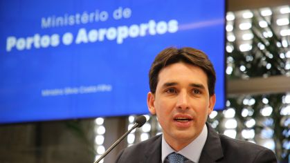 Ministro Silvio Costa Filho, em reunião
