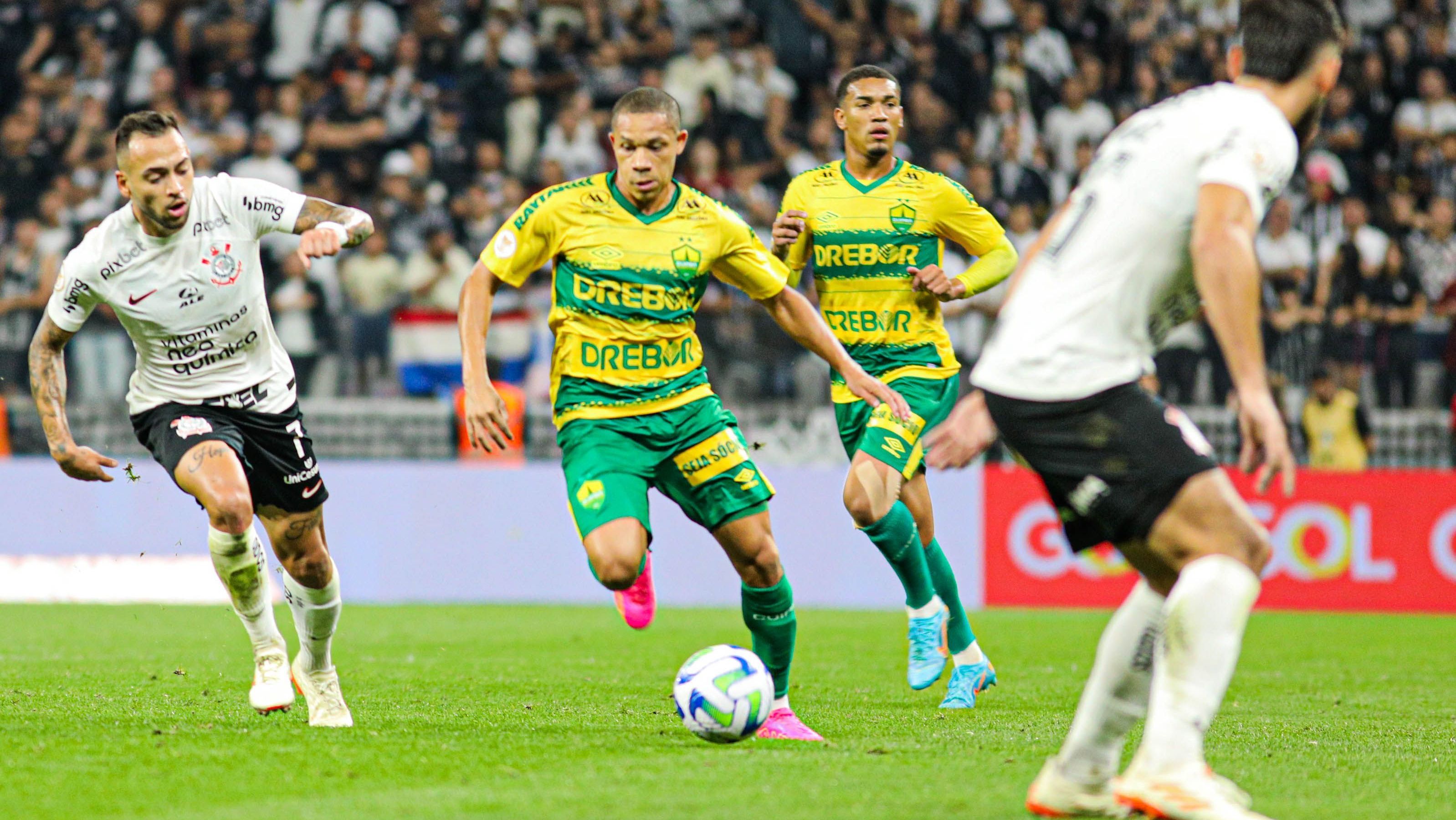 Corinthians e Cuiabá em campo pelo primeiro turno do Brasileirão