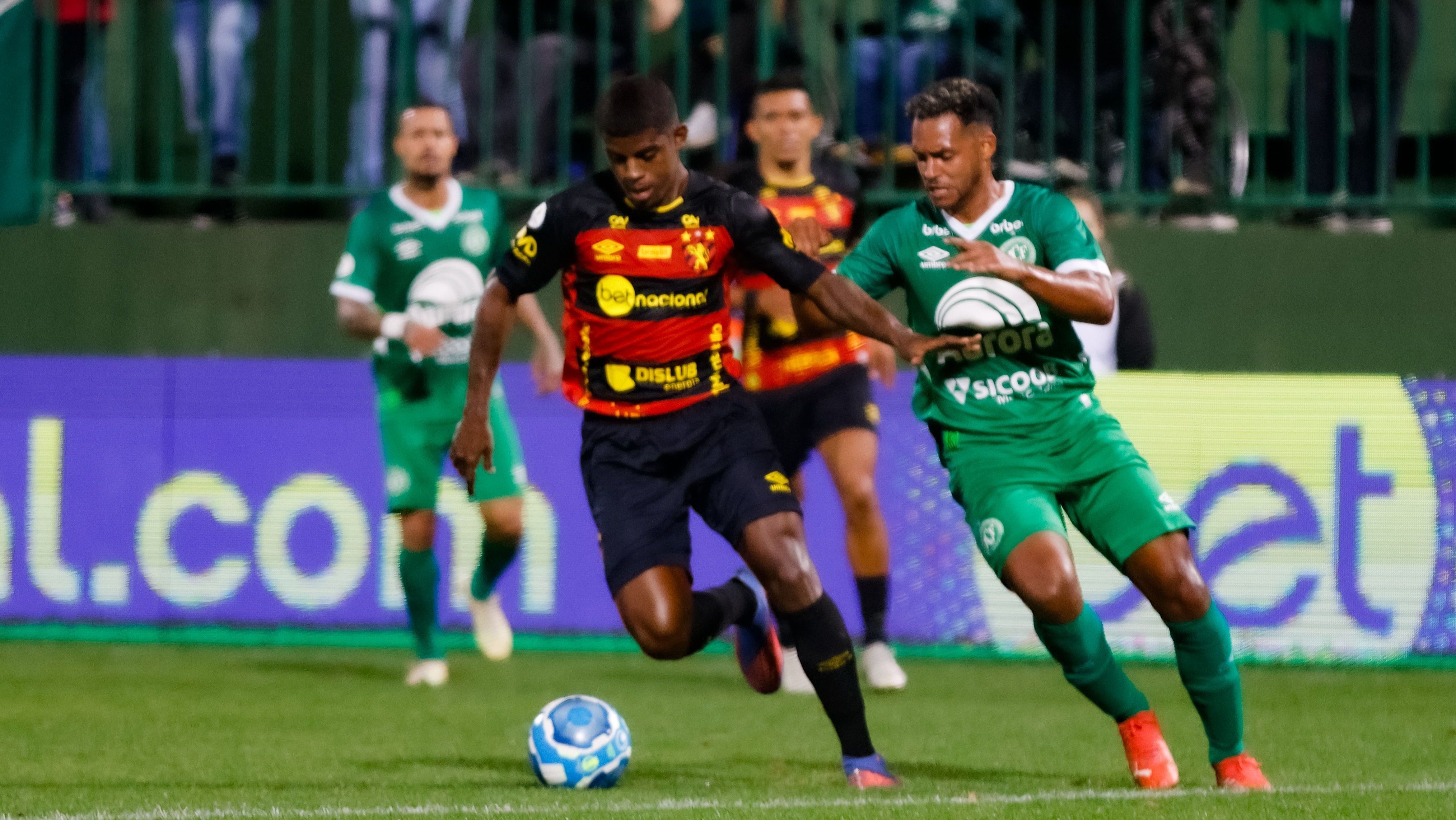 Foto do jogo entre Chapecoense e Sport pelo primeiro turno da Série B