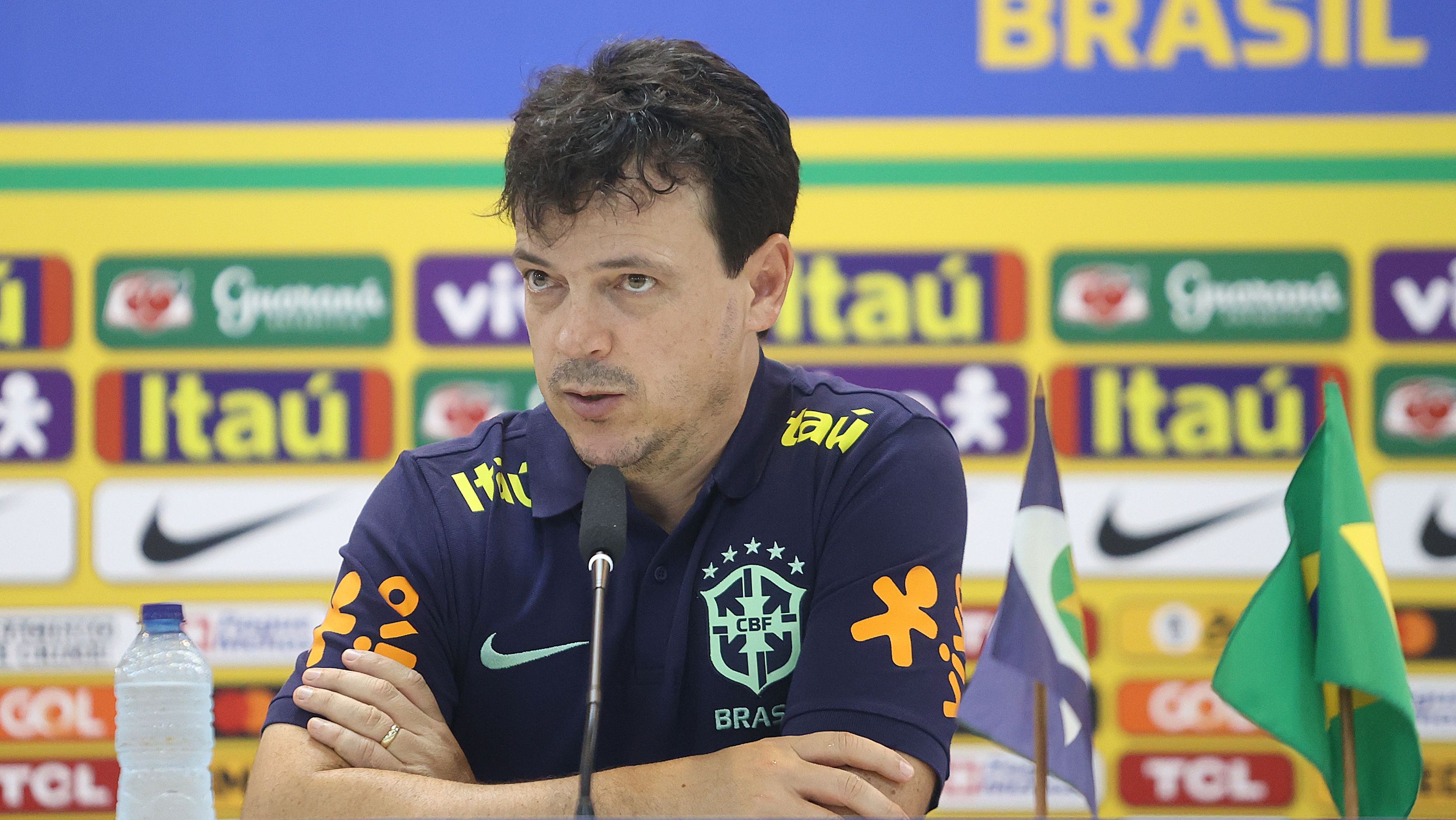 Fernando Diniz avaliou desempenho da Seleção Brasileira
