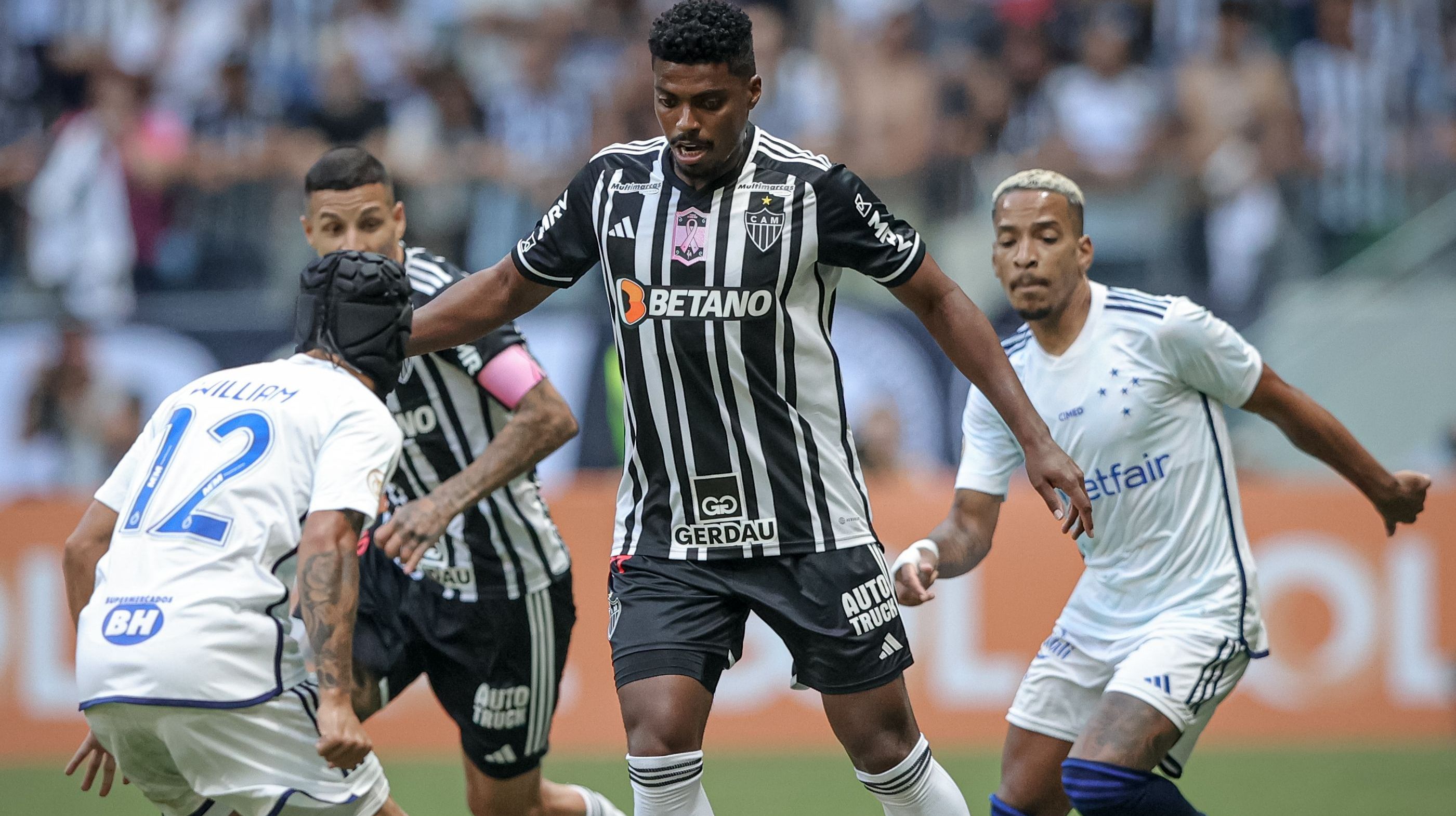 Cruzeiro venceu o primeiro clássico da Arena MRV