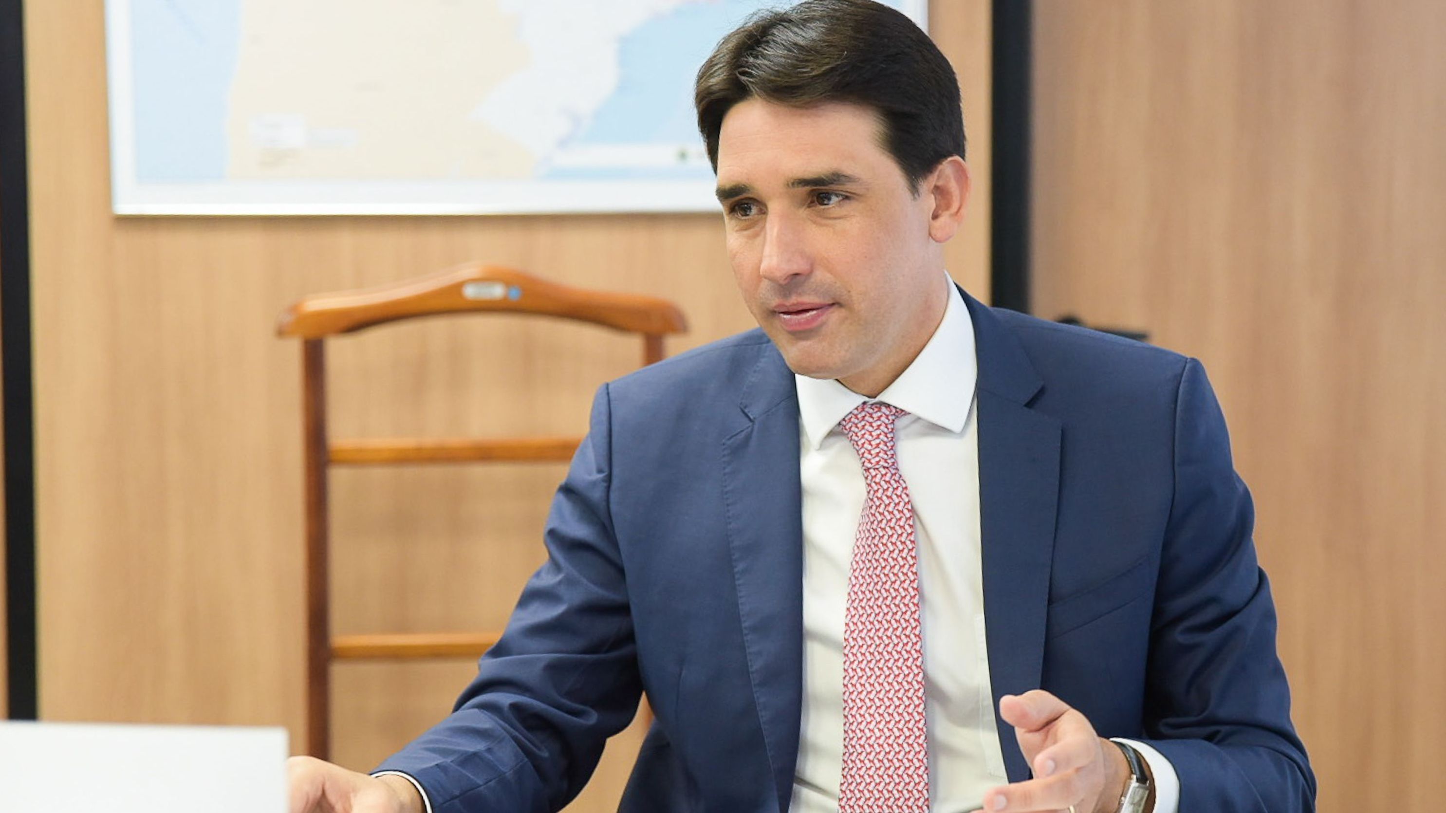 Ministro Silvio Costa Filho, em reunião