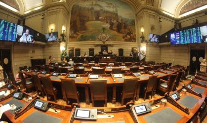Câmara do RJ vota PL que obriga cartazes antiaborto em hospitais
