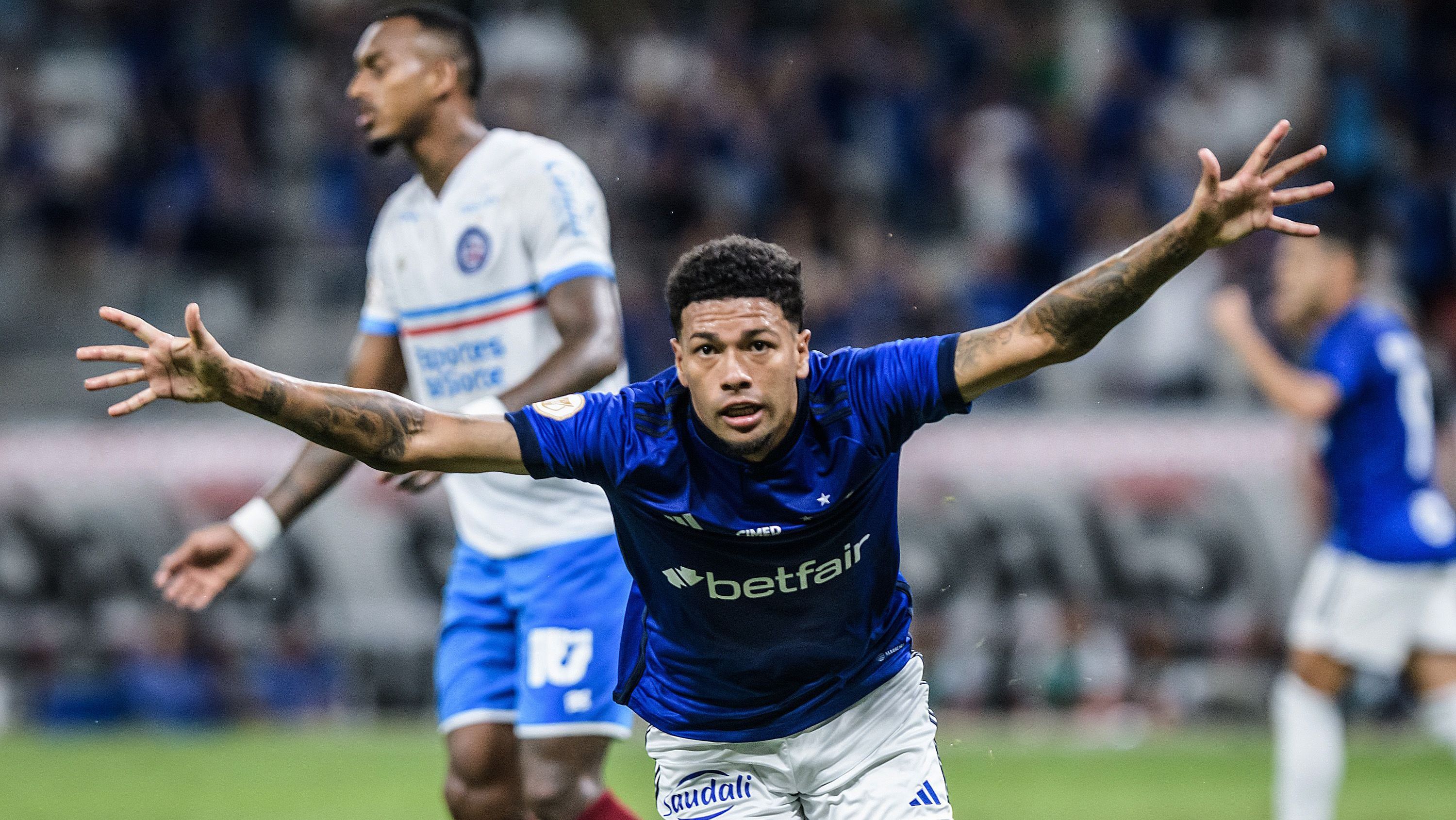 Machado comemora gol contra o Bahia