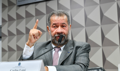 "Revisão da reforma trabalhista fica para 2024”, diz Lupi em comissão do Senado