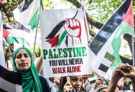Manifestantes protestam a favor da Palestina na Avenida Paulista, em SP