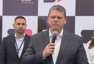 Tarcísio reitera que estudos sobre privatizações continuarão e que greve de hoje é política