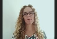 Sirene interrompe entrevista de professora em Israel à CNN: “Temos que ir para um lugar seguro”