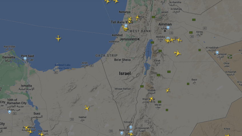 Espaço aéreo de Israel esvaziado às 2h25, no horário local, da segunda-feira (9), segundo monitoramento do Flightradar24 / Reprodução