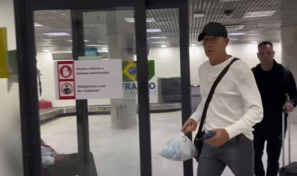 Renato Gaúcho desembarca no Rio de Janeiro após derrota no clássico Gre-Nal