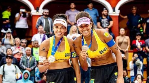 Duda e Ana Patrícia ficaram com a prata no Mundial de Vôlei de Praia