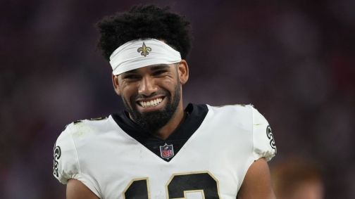 Chris Olave, do New Orleans Saints, foi preso nesta segunda (23)