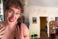 TikToker pinta casa para ficar com cara de “velha e mofadinha”; assista ao vídeo