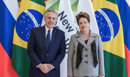 Argentina formaliza pedido de adesão ao Banco dos Brics
