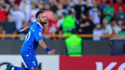 Neymar comemora gol marcado na Champions League da Ásia