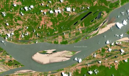 Imagem de satélite mostra retrato da seca no rio Amazonas; veja antes e depois