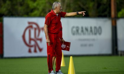 Goleiro argentino defende "evolução defensiva" de Tite