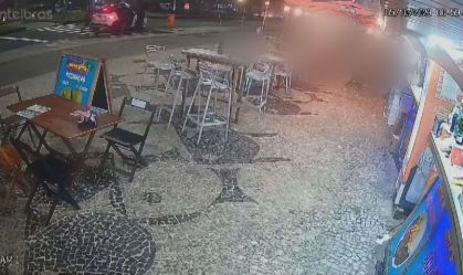 Imagem de circuito interno mostra a movimentação dos criminosos que mataram os médicos no Rio de Janeiro