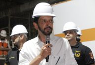 “É a política extremista prejudicando a população”, diz Ricardo Nunes à CNN sobre greve