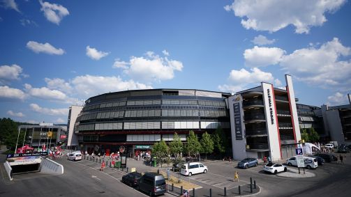 Ullevaal Stadion, em Oslo. recebe a partida entre Noruega e Cazaquistão