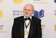 Escritor norueguês Jon Fosse ganha Prêmio Nobel de Literatura