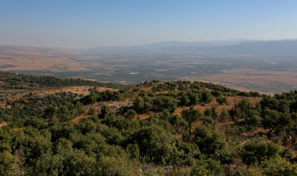 Lebanese Army conducts Blue Line tour for Western diplomats