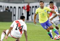 Renan Lodi e Vanderson são desconvocados da Seleção Brasileira; veja os substitutos