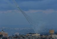 Mais de 2.000 foguetes do Hamas foram lançados contra Israel, dizem autoridades
