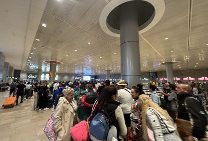 Aeoroporto Internacional de Israel retomará voos limitados na segunda (23)