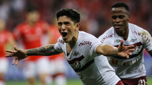 Germán Cano comemora o gol da virada histórica do Fluminense no Beira-Rio