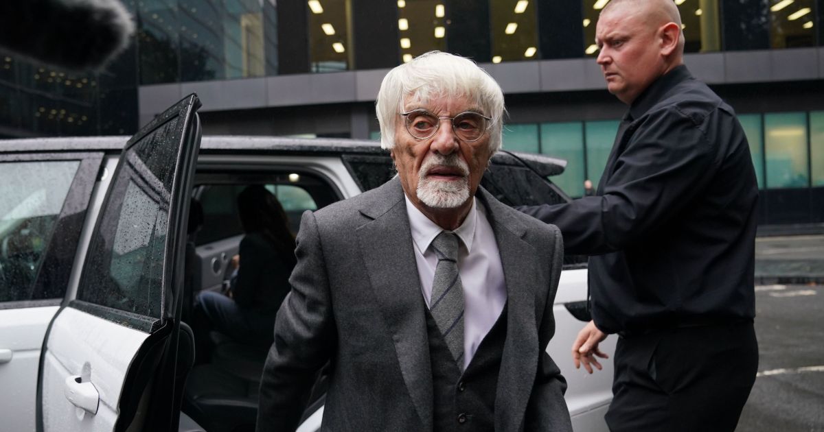Bernie Ecclestone detido em Portugal por transportar espingarda sem documentação