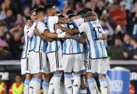 Argentina vence Paraguai e segue 100% nas Eliminatórias da Copa do Mundo