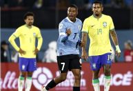 Brasil leva “olé” e volta a perder para o Uruguai depois de 22 anos