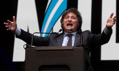 Assessores de Milei admitem à equipe econômica no Brasil que dolarização vai provocar recessão