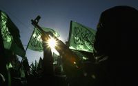 Israel confirma que está armando rivais do Hamas em Gaza; oposição critica