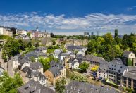 Eleição em Luxemburgo, neste domingo (8), tem eleitorado e candidata brasileira