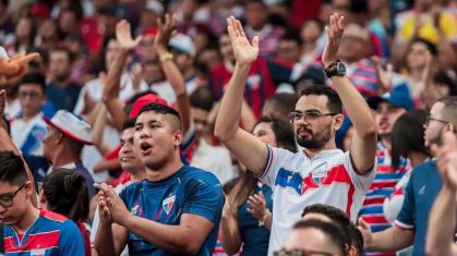 Torcida do Fortaleza na Arena Castelão