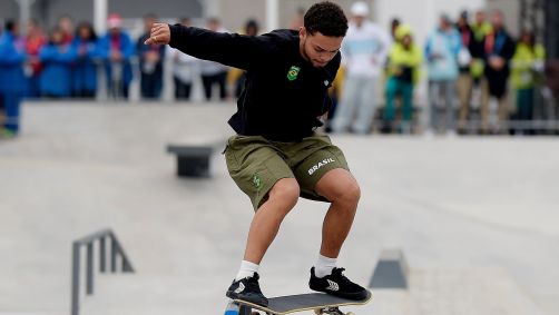 Lucas Rabelo ficou com a medalha de ouro no skate street do Pan de Santiago