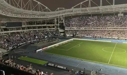 Jogo foi suspenso por falta de luz no Estádio Nilton Santos