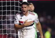 Bahia anuncia a contratação de meia do São Paulo