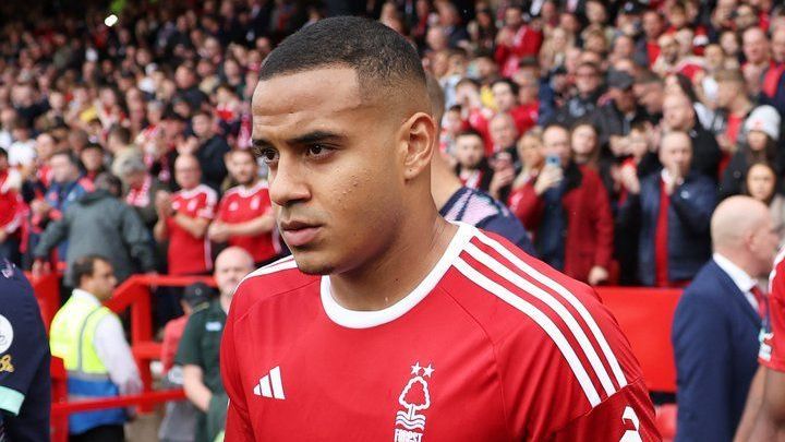 Murillo em partida do Nottingham Forest