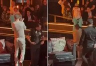Ex-Barcelona, Piqué cai de altura de quase dois metros durante evento no México; veja vídeo