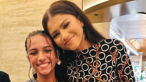 Rayssa Leal encontrou atriz Zendaya em evento