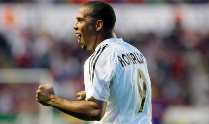 Ronaldo comemorando gol pelo Real Madrid