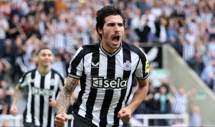 O italiano Sandro Tonali será suspenso por dez meses do futebol, segundo jornal espanhol