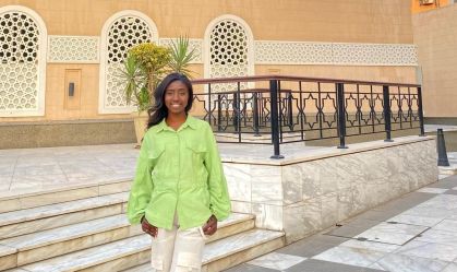 Família perde contato com influenciadora brasileira que tenta visitar todos os países do mundo