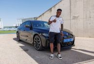 Jogadores do Real Madrid ganham BMWs; veja fotos e qual veículo cada um escolheu