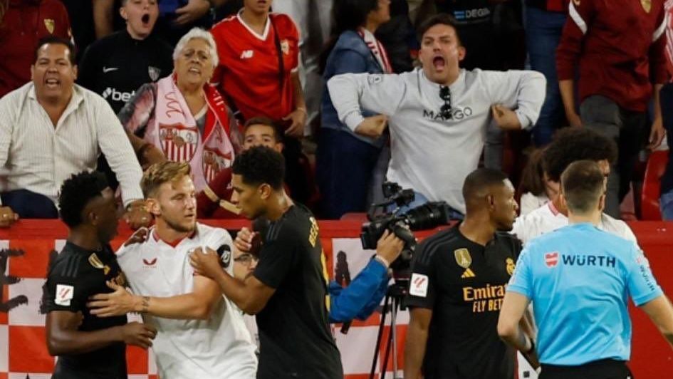 Vinicius Júnior foi vítima de racismo em jogo contra o Sevilla, por LALIGA