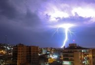 Fortes tempestades levaram raios e granizo gigante ao Rio Grande do Sul; veja