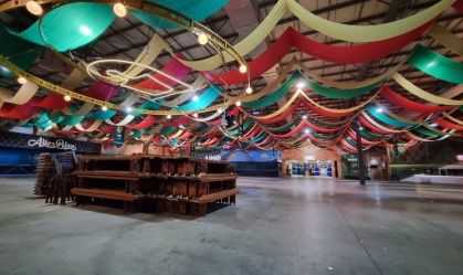 Estrutura da Oktoberfest Blumenau é desmontada por risco de enchente